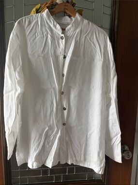 Bryn Walker White Tencel Button Up Top Lagenlook M